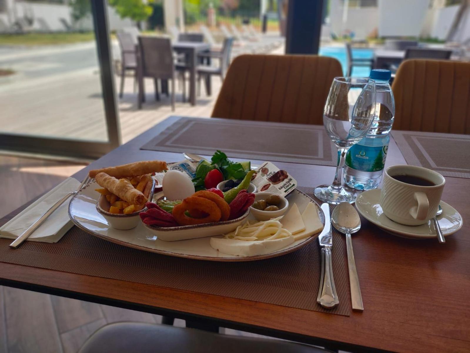 Iberis Hotel Lara Altinkum  外观 照片